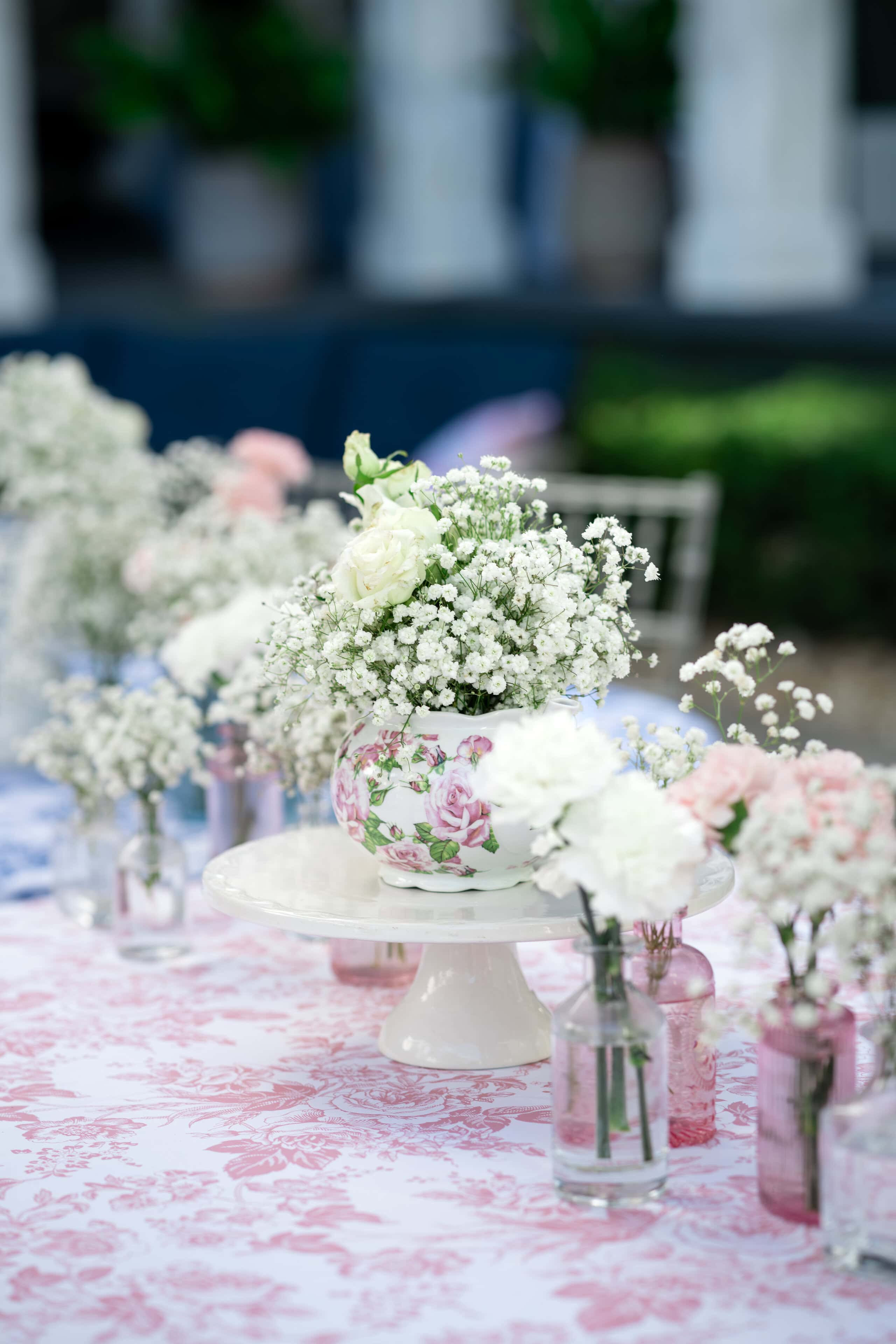 Elegant floral centerpiece displayed during a wedding weekend brunch at Saint Patrick Palace.
